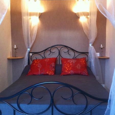 Chambre D'Hotes La Cavaille Veyrines-de-Vergt Экстерьер фото