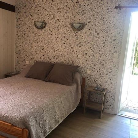 Chambre D'Hotes La Cavaille Veyrines-de-Vergt Экстерьер фото